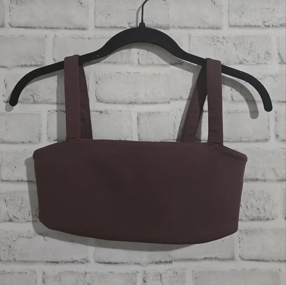 EUC Vuori Evolve Square Neck Sports Bra Burgundy Size S - Picture 6 of 9